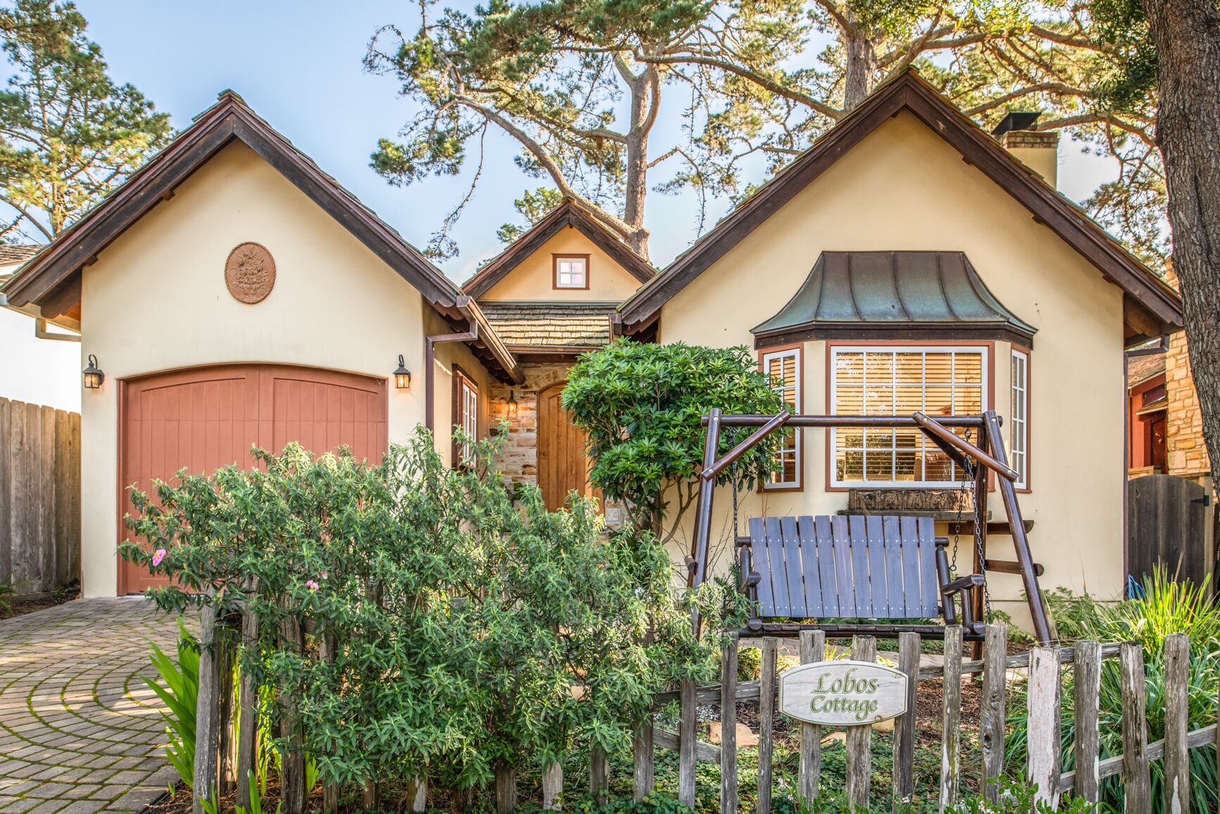 3802 Lobos Cottage ~ The Perfect Carmel-by-the-Sea Home, Quiet Neighborhood
