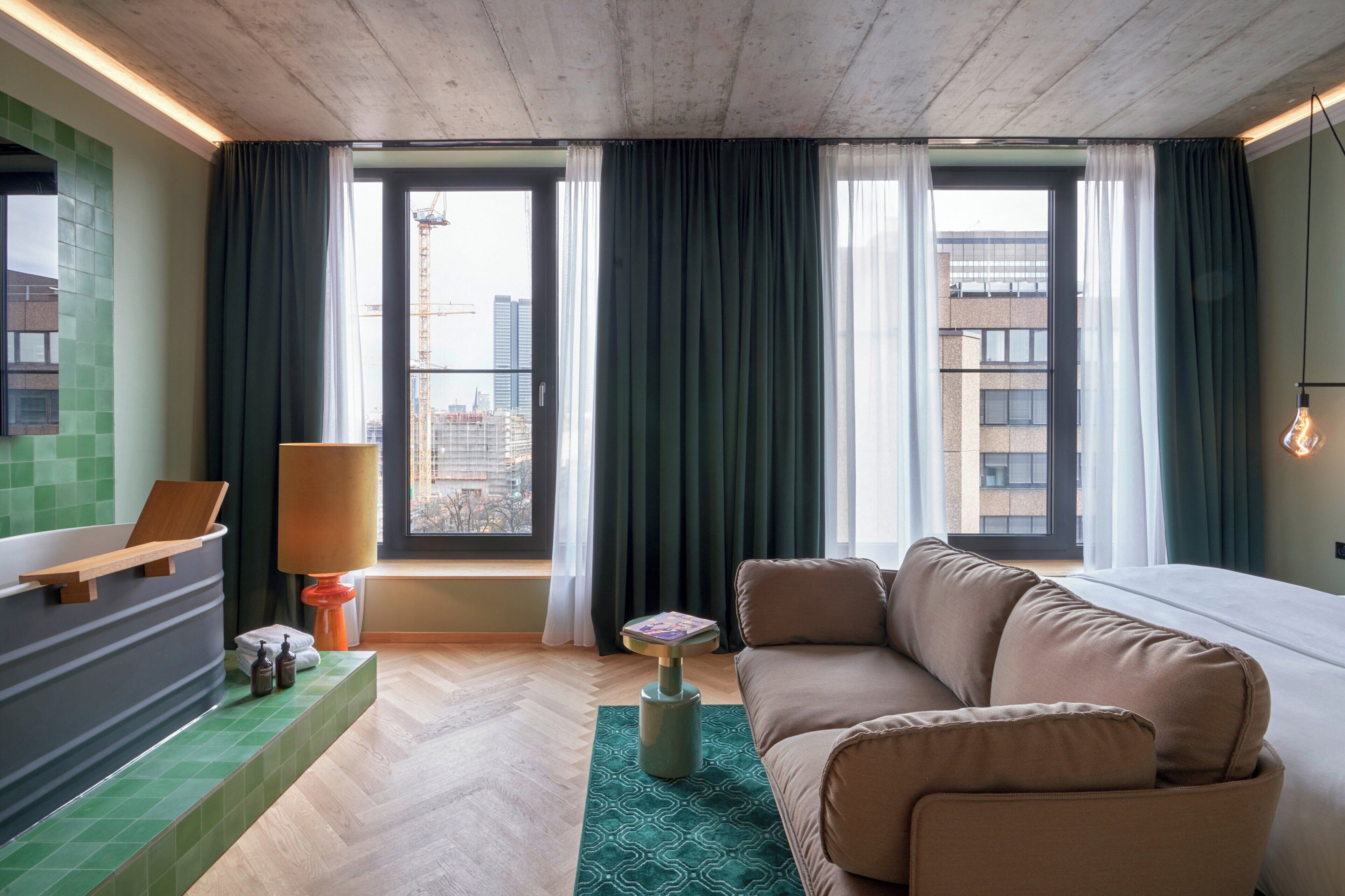 junior suite, 1 king bed, non smoking | city view