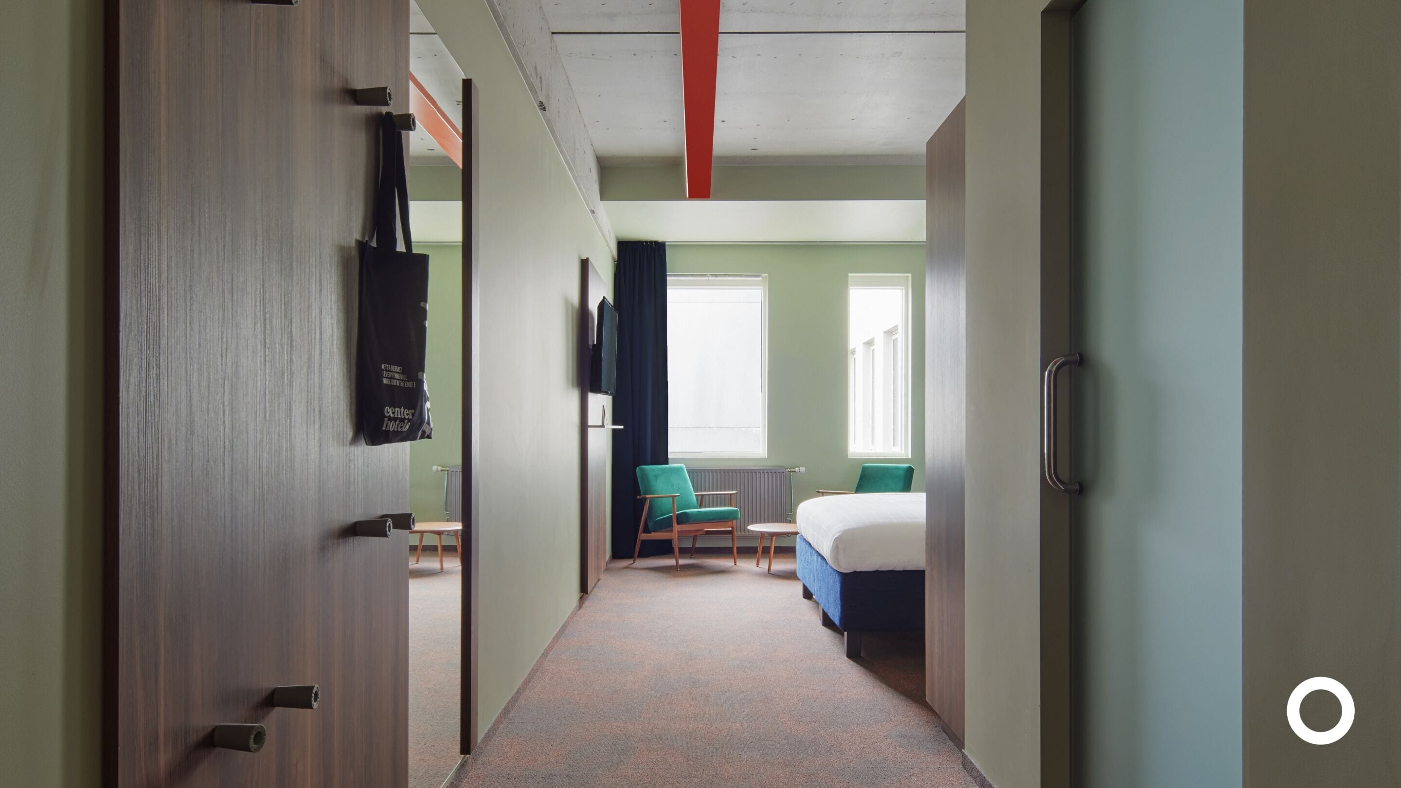 deluxe king with spa access | 1 bedroom, minibar, in-room safe, desk