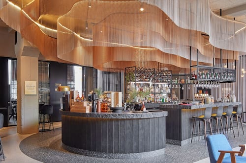 Bar (in der Unterkunft)