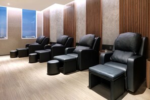 Couples treatment rooms, body treatments, aromatherapy, body wraps - Mercure Bengkulu (Bengkulu)