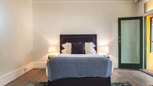 Unclassified image, 5 of 14, button - Central 2-Bed Apartment with Private Parking (Strathfield)