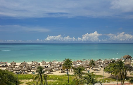 Exterior. La Cabana Beach Resort & Casino