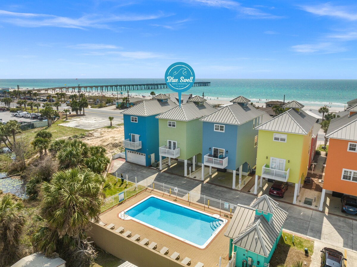 Gulf View 3bd HOME Next to Pier Park, Steps to Beach w Pool, Pet Friendly!