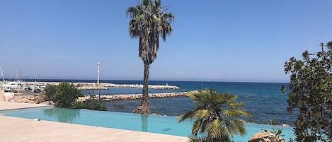 Utomhuspool