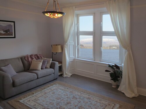 3 Oban - fantastic sea view apartment