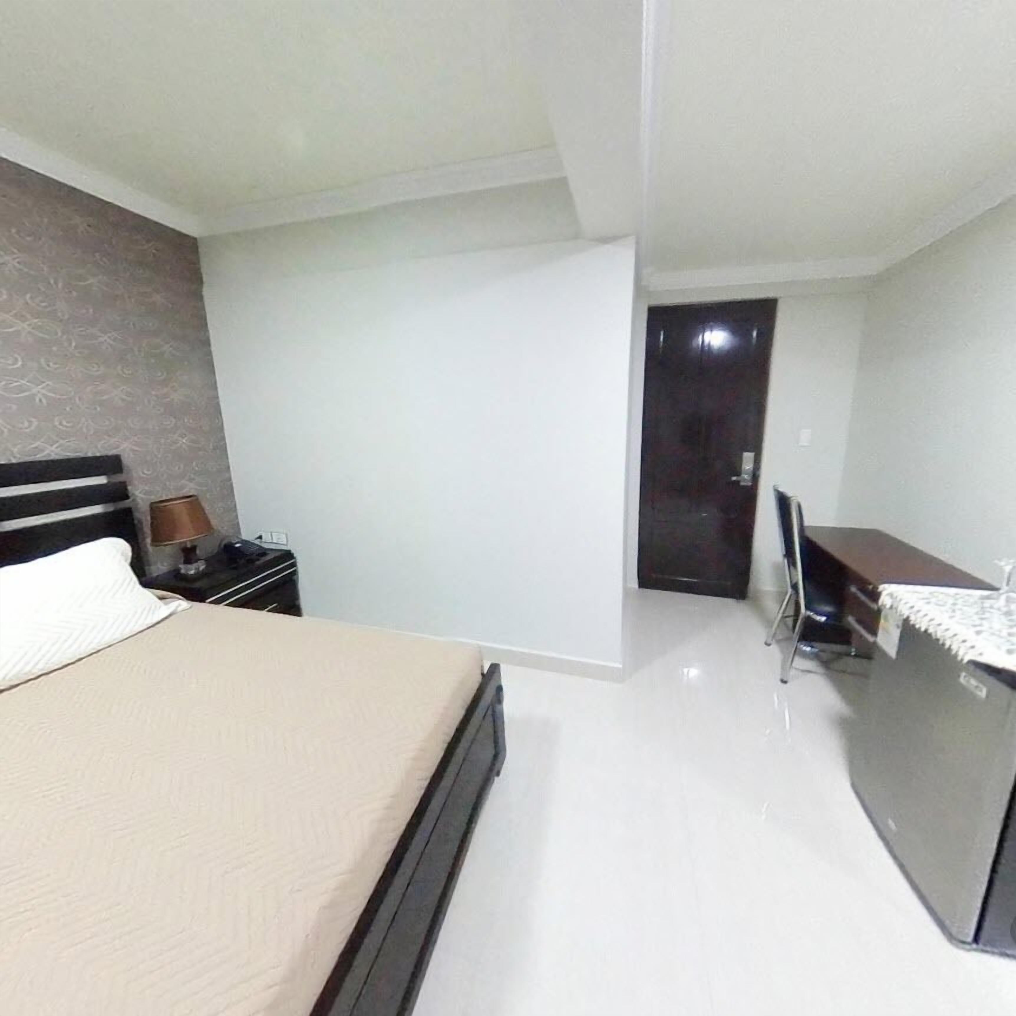 junior suite | minibar, desk, iron/ironing board, free wifi