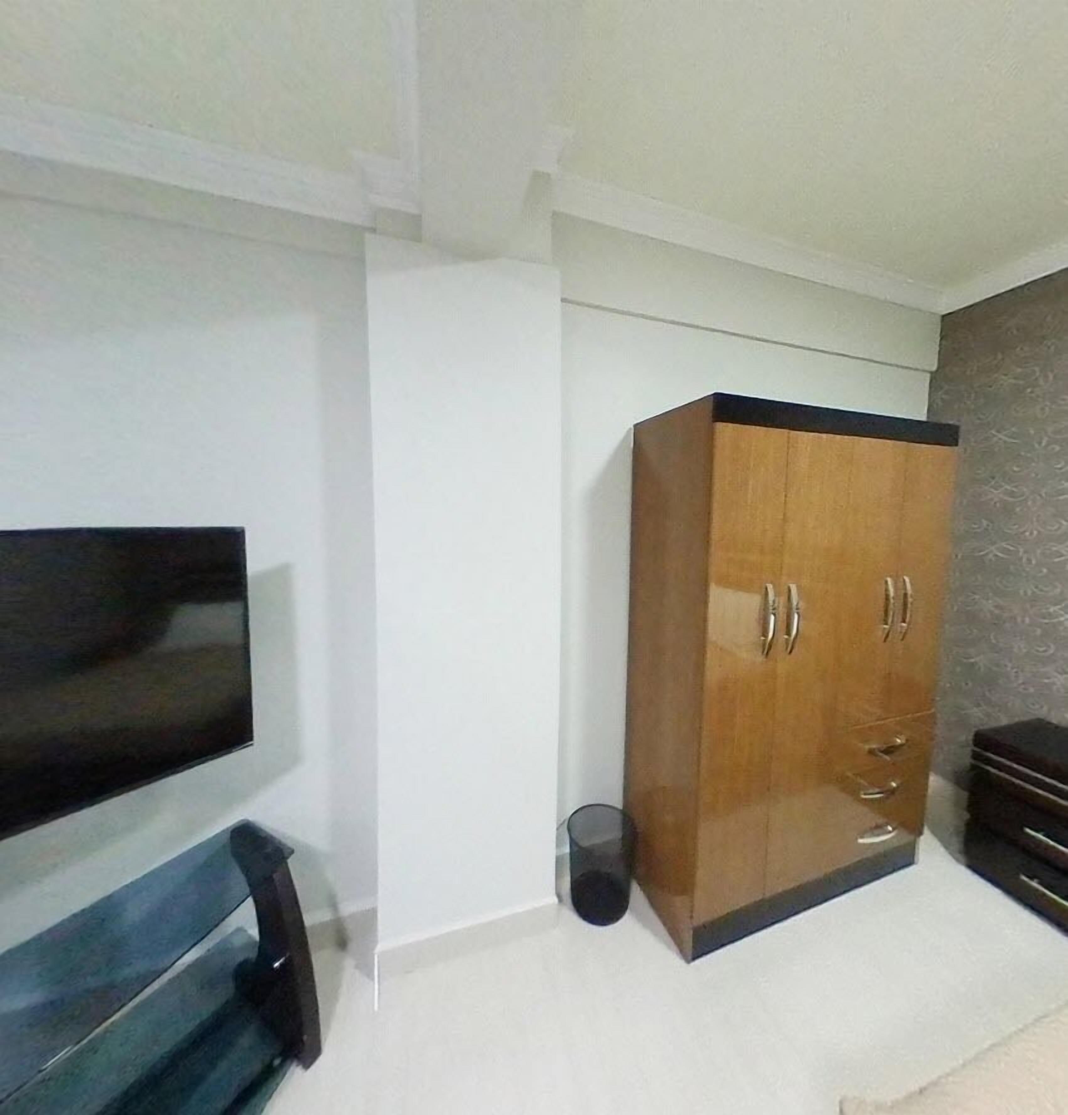 junior suite | minibar, desk, iron/ironing board, free wifi