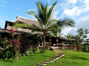 Property grounds - Bungalow 10 in Lodge Punta Marenco (Drake)