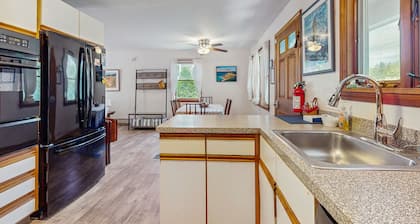 Suuri ranchityylinen koti Edgartownissa, w / kaasugrilli ja iso etupiha