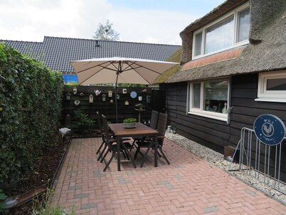 Detached house on own property