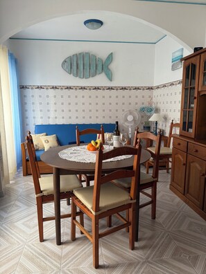 Dining - Holiday Apartment at the Foot Beach (Salema, Vila do Bispo)