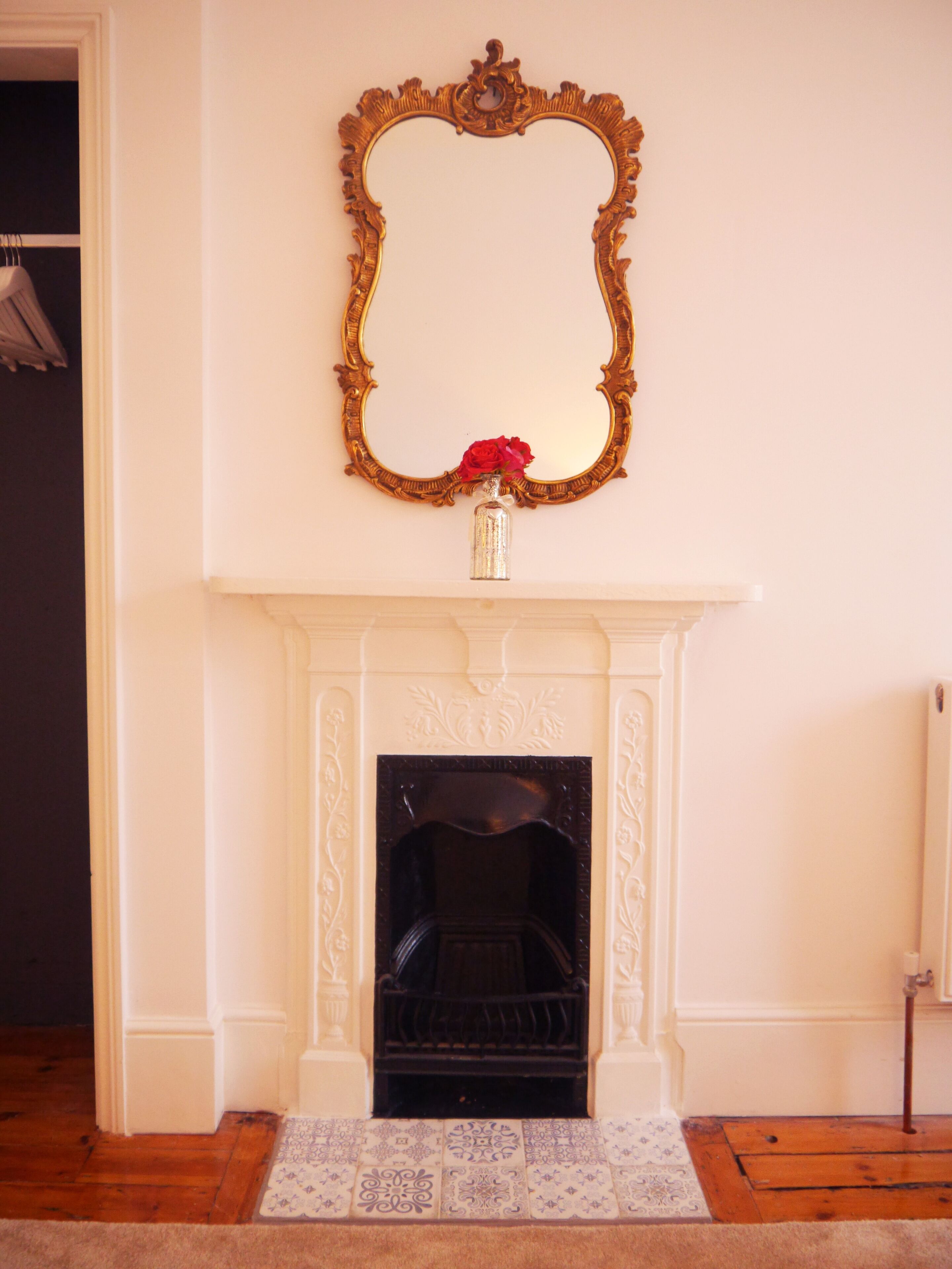 room 7 | individually decorated, individually furnished, desk, iron/ironing board