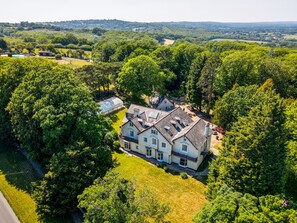 Aerial view - Guestling Hall Hotel (Hastings)