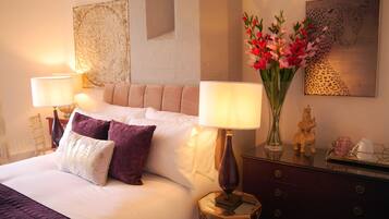 Habitación (6) | Decoración personalizada, muebles diferentes y escritorio