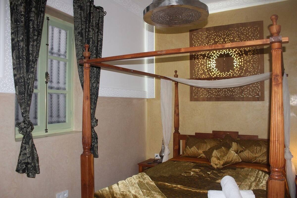 Luxury Room | Premium bedding, iron/ironing board, free WiFi