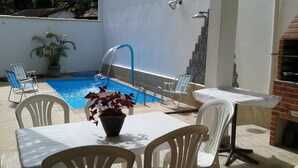 プール