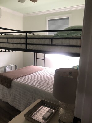 6 bedrooms, in-room safe, free WiFi