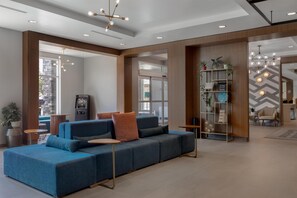 Lobby - Hilton Garden Inn Sudbury (Sudbury)