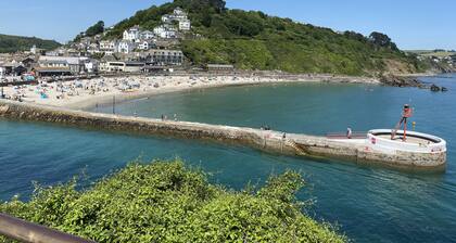 Stylish Barn Conversion, Hot Tub & EV charger - An ideal family and friends get away