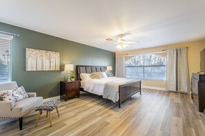 6 bedrooms, in-room safe, iron/ironing board, WiFi