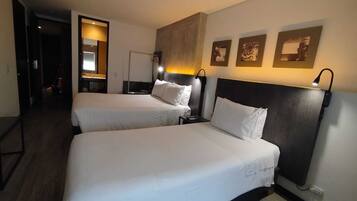 Két bảo mật tại phòng, bàn ủi/dụng cụ ủi quần áo