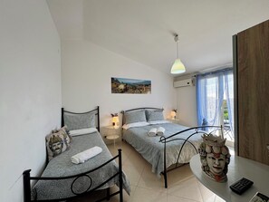 Comfort Triple Room | Minibar, desk, free WiFi, bed sheets - New Naxos Village (Giardini Naxos)
