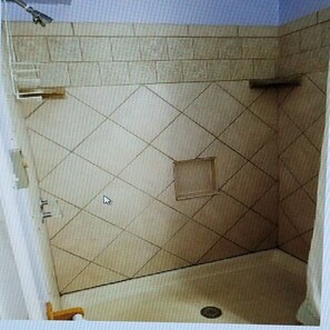 Duschwanne, Toilettenpapier