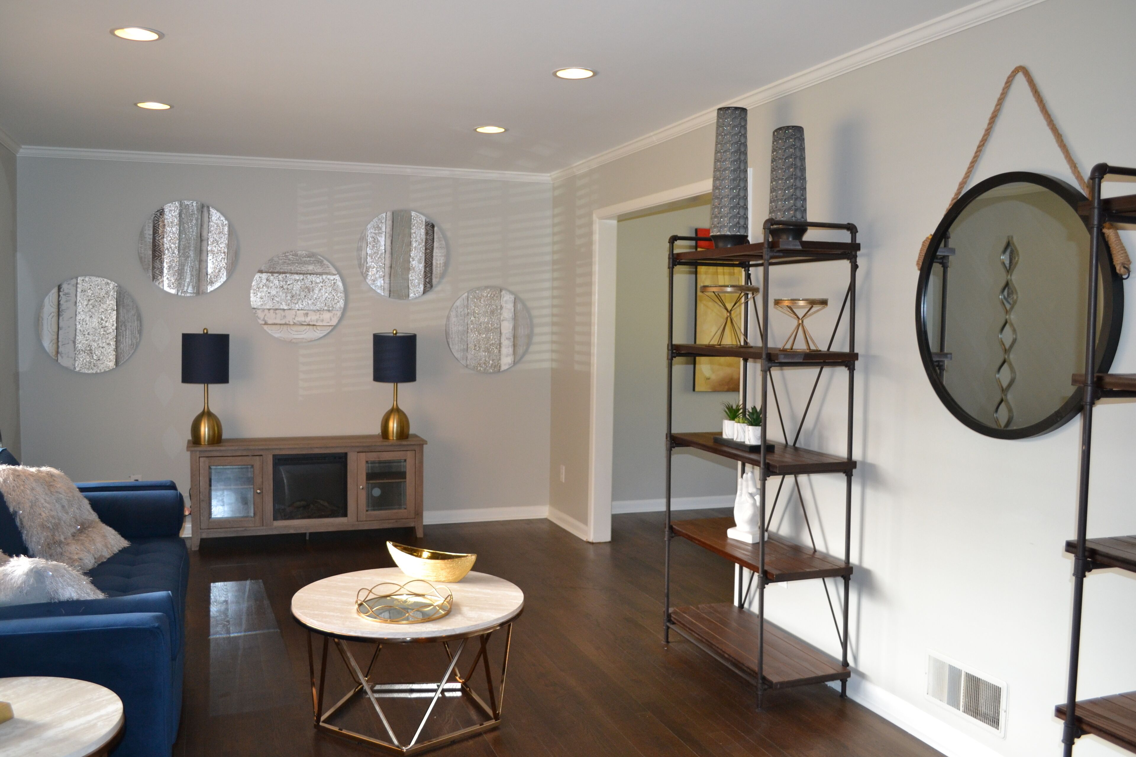 Atlanta 5 Star Gem w / King Bed Close to Sleeps 9