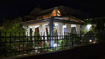 Ngoại thất