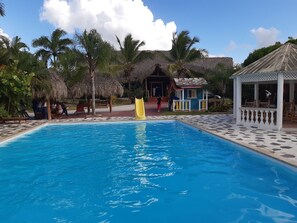 Indoor pool, outdoor pool