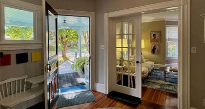 Modern Victorian Walk to Main Street