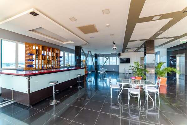 Bar (en la propiedad)