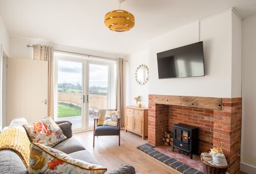 Character Cottage Peak District & Alton Towers 