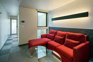Living area - Hotel Sousekian (Osaka)