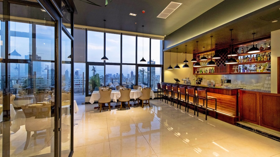 プーロ ワイ ホテル, トレードマーク コレクション by ウィンダム