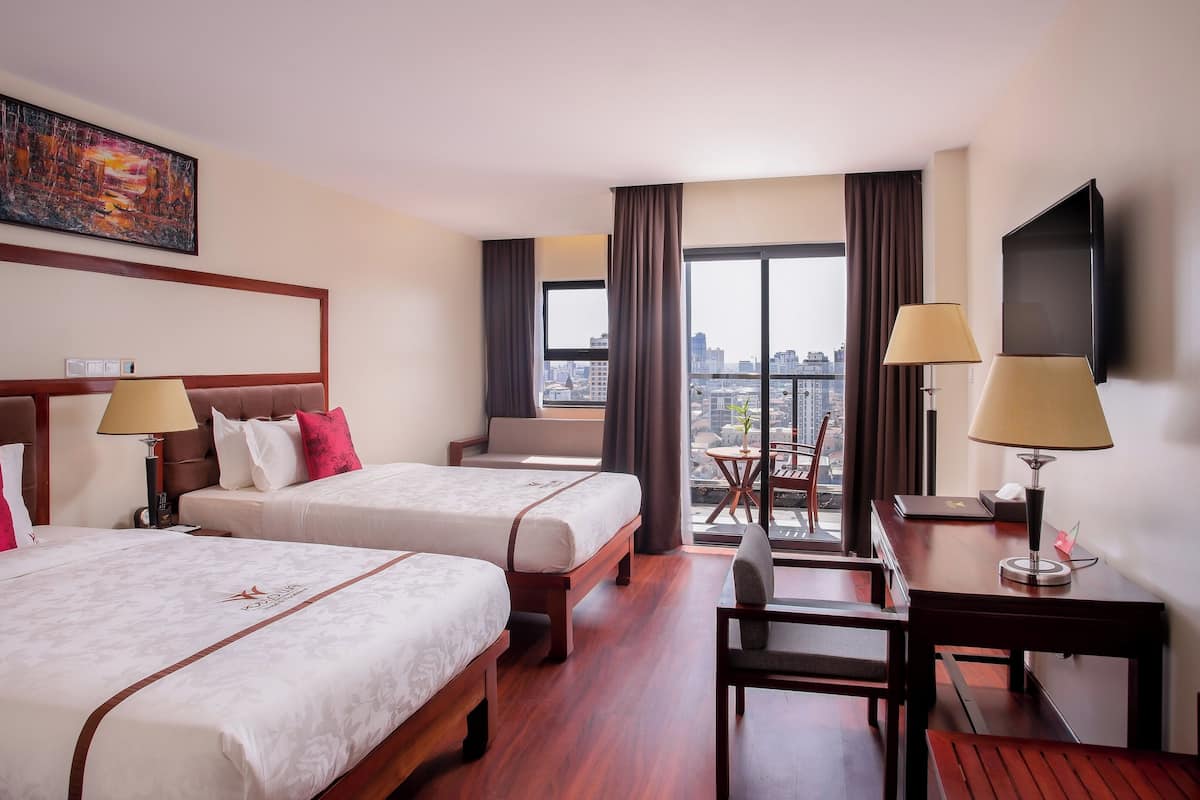 Twin Room, 2 Twin Beds, Balcony (Landmark) | 1 bedroom, Egyptian cotton sheets, premium bedding, Tempur-Pedic beds