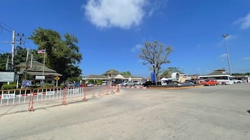 Pemandangan sekitar dari properti