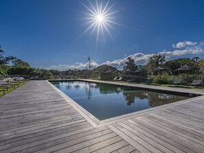 Et oppvarmet basseng