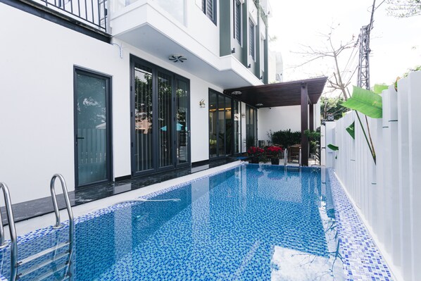 Alberca al aire libre