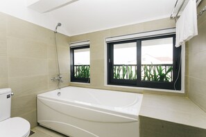 Family Room | Bathroom - Le Petit Villa Hoi An (Da Nang)