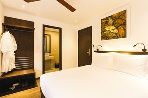 Phòng đôi Deluxe | Minibar, bàn, màn/rèm cản sáng, truy cập Internet không dây miễn phí 