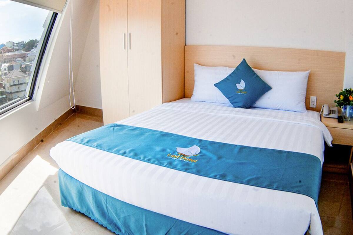 Superior Double Room (Window) | Bar mini, meja, kalis bunyi, seterika/papan seterika 