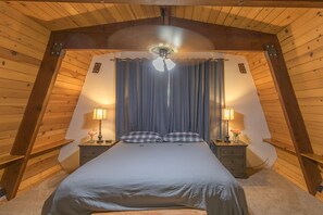 3 makuuhuonetta, silitysrauta/-lauta, ilmainen Wi-Fi, vuodevaatteet