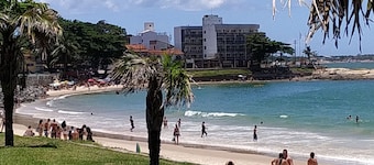 Le hytte ved stranden med 2 renoverte suiter bad PNE