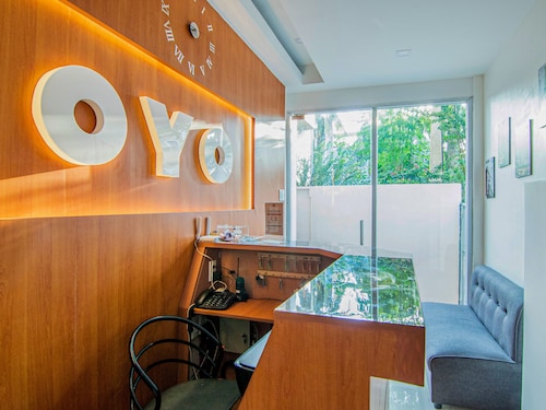 OYO 431 Apollo 11 Apartelle