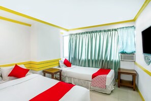 Chambre triple Standard | Accès au Wi-Fi (inclus), literie fournie