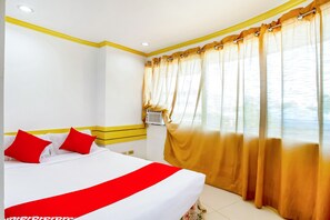 Standard Double Room | Free WiFi, bed sheets