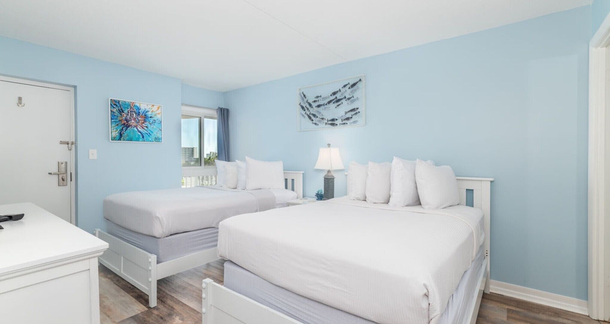Premium Condo, 2 Bedrooms, Balcony, Bay View