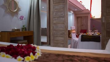 One Bedroom Pool Villa | Bathroom | Separate tub and shower, free toiletries, hair dryer, bathrobes